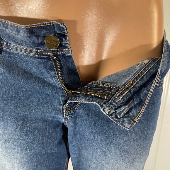 *Cherokee  Women's Light Washed  Cuffed Jeans Capri Sz 12 - Picture 10 of 11